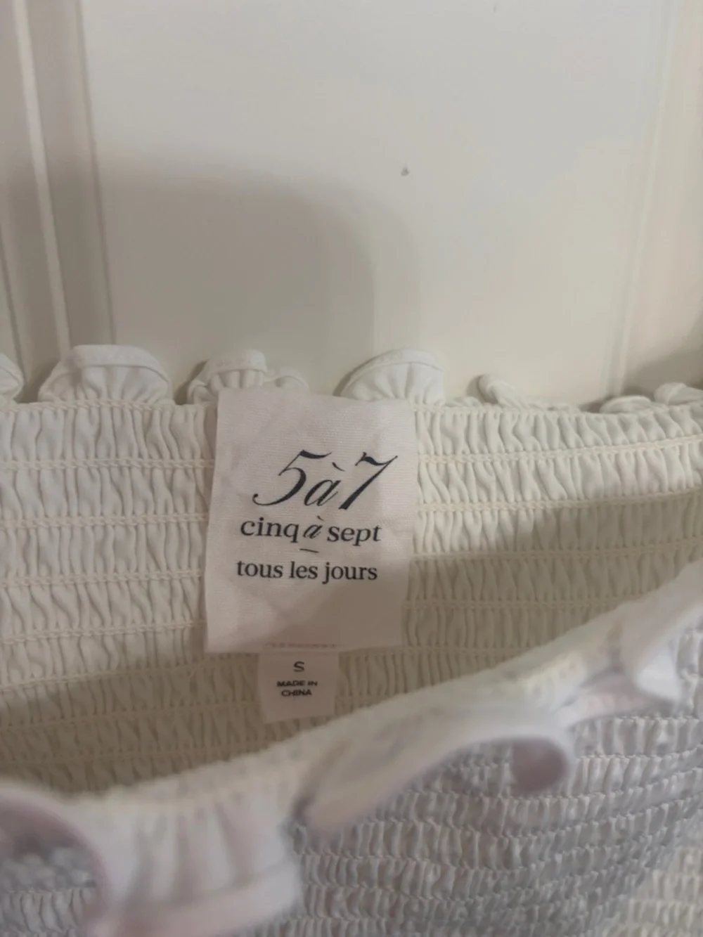 Like new designer Cinq a Sept White Smocked Puff Sleeve Square Neck Top size S. - Picture 5 of 12